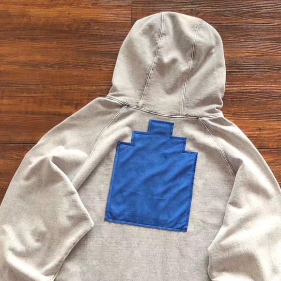 Cavermpt Silver Long Sleeve Sweatshirt Blue Geometric Print - Picture 15 of 16